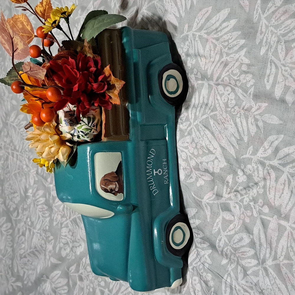Pioneer woman Teal fall truck